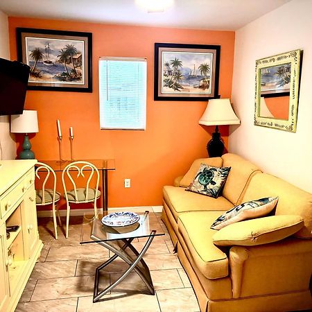 ~ Cozy In-Law Apartment Close To Siesta Key ~ Sarasota Luaran gambar